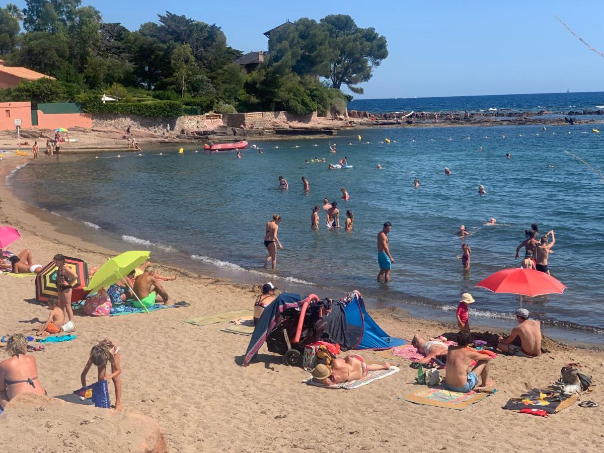 T2 (38m2) BOULOURIS -St RAPHAEL, 150 mètres de la mer Saint-Raphaël Esterno foto