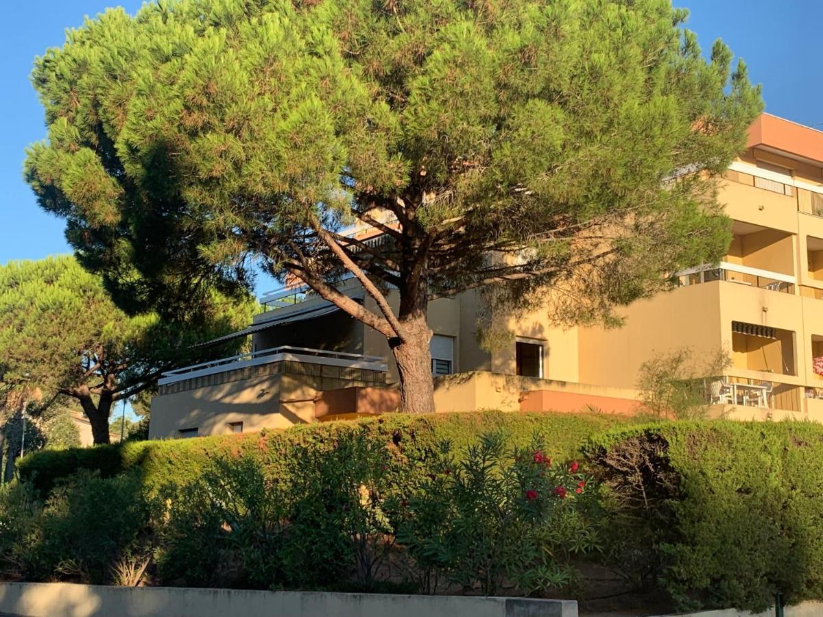 T2 (38m2) BOULOURIS -St RAPHAEL, 150 mètres de la mer Saint-Raphaël Esterno foto